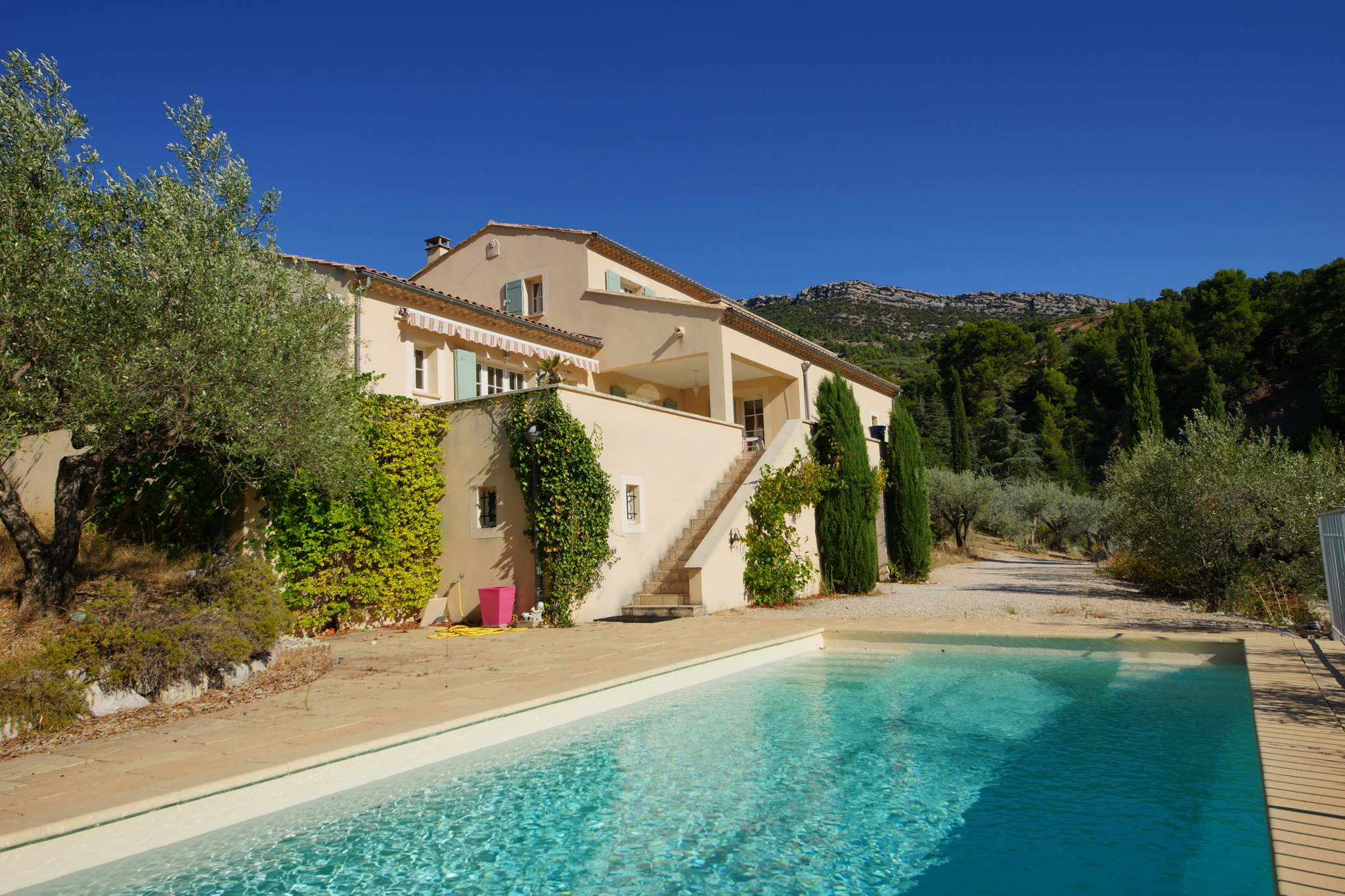 vente BUIS LES BARONNIES / VILLA STANDING / 230M² / PARC 1715M² / TB